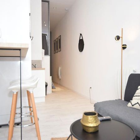 Hyper Centre Valenciennes - Wifi - Terrasse - Tramway - Lerelaisdodile2 Apartman Kültér fotó