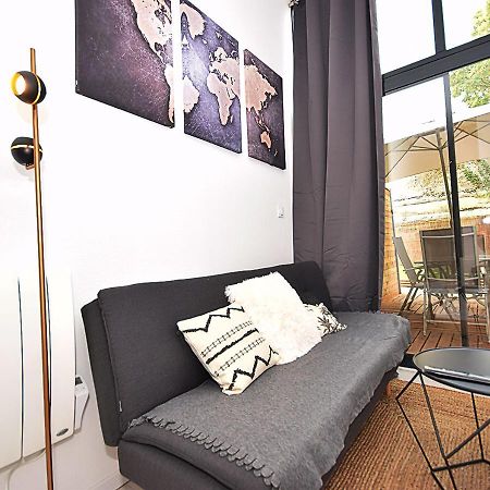 Hyper Centre Valenciennes - Wifi - Terrasse - Tramway - Lerelaisdodile2 Apartman Kültér fotó