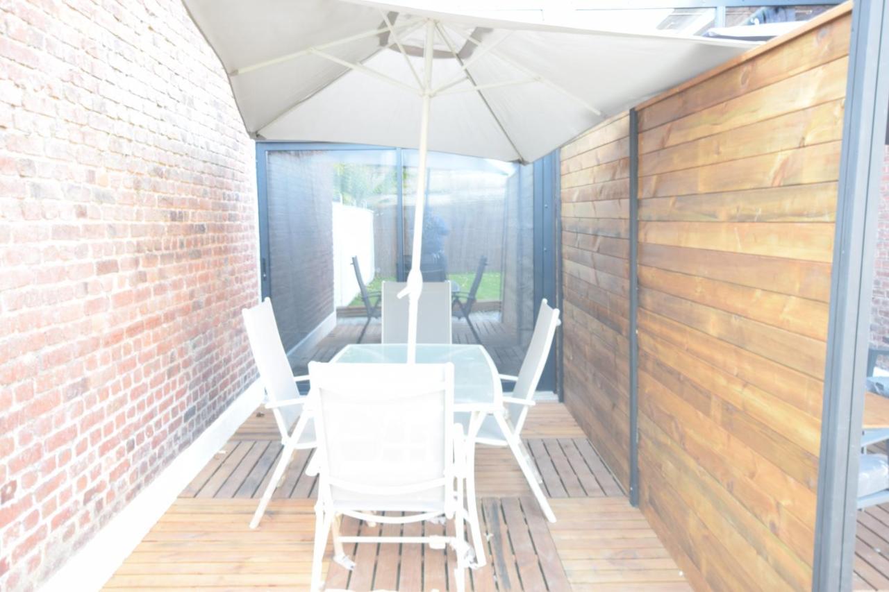 Hyper Centre Valenciennes - Wifi - Terrasse - Tramway - Lerelaisdodile2 Apartman Kültér fotó