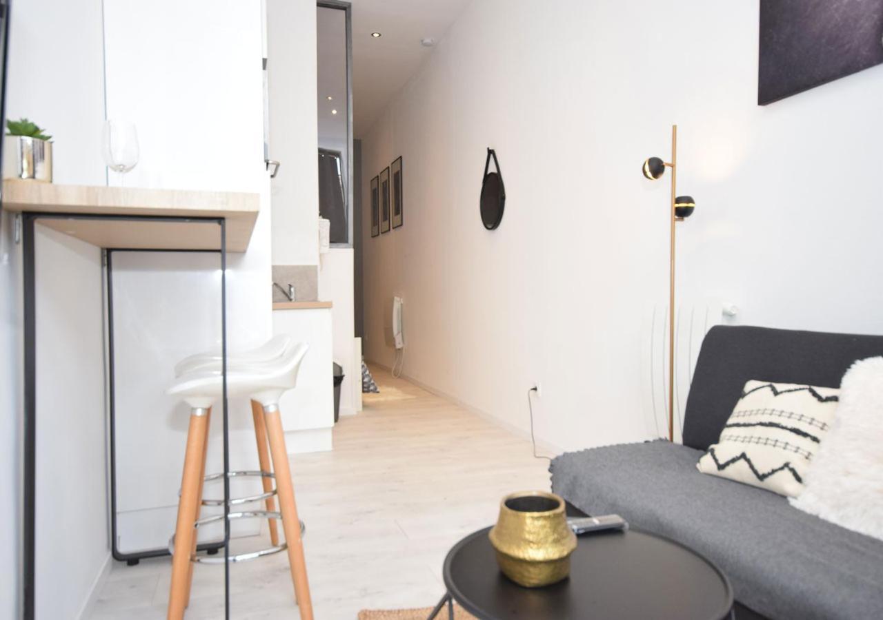 Hyper Centre Valenciennes - Wifi - Terrasse - Tramway - Lerelaisdodile2 Apartman Kültér fotó