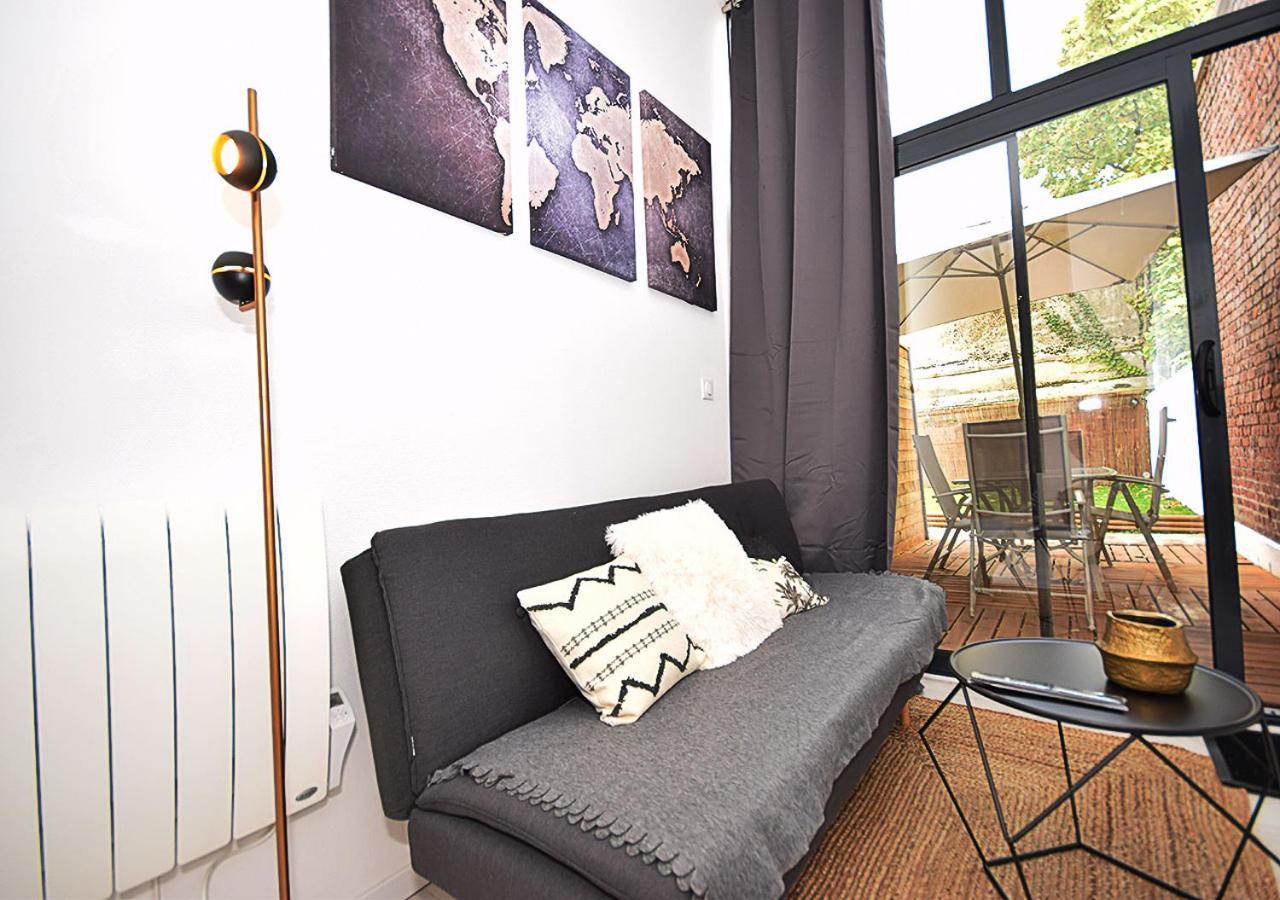 Hyper Centre Valenciennes - Wifi - Terrasse - Tramway - Lerelaisdodile2 Apartman Kültér fotó